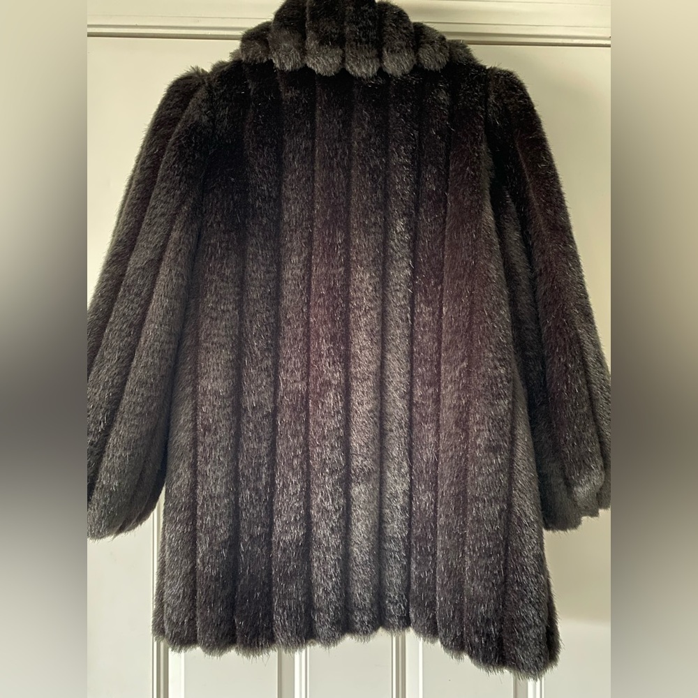 Vintage Jordache Black Faux Fur Jacket - Picture 4 of 5
